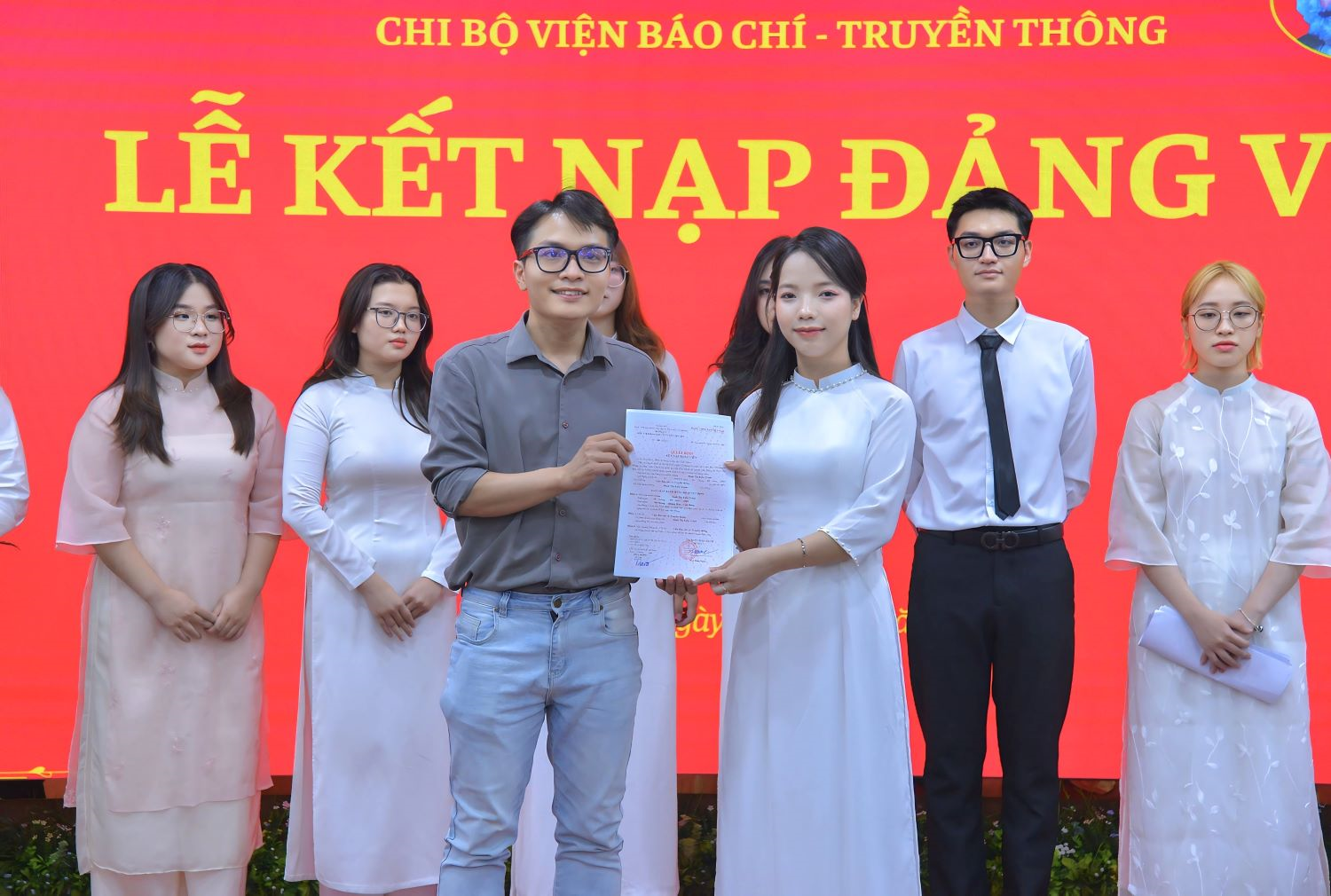 Tuổi trẻ “thắp lửa” trên mặt trận tư tưởng 